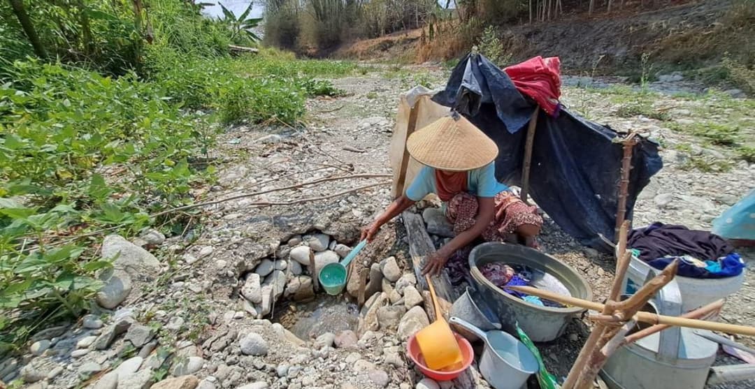 Jombang di Persimpangan: Ketika Sungai Berhenti Bernyanyi dan Kebijakan Lingkungan Terasa Jauh dari Realita