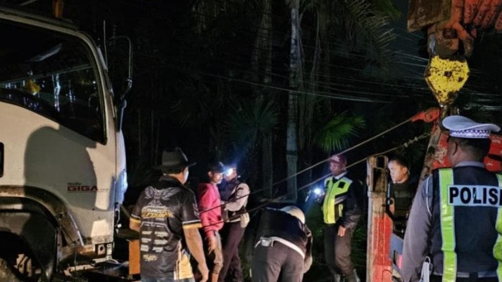 Duka di Jalan Pattimura: Ketika Rem Blong Truk Mengubah Pagi Menjadi Duka Keluarga