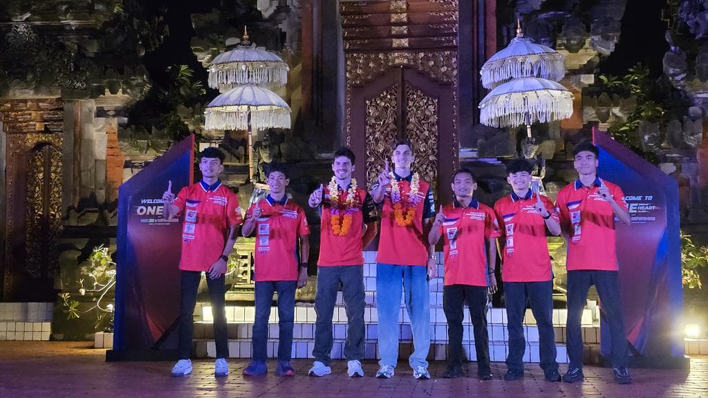 Dari Sirkuit ke Sawah: Petualangan Budaya Bali yang Tak Terduga dari Mir dan Marini