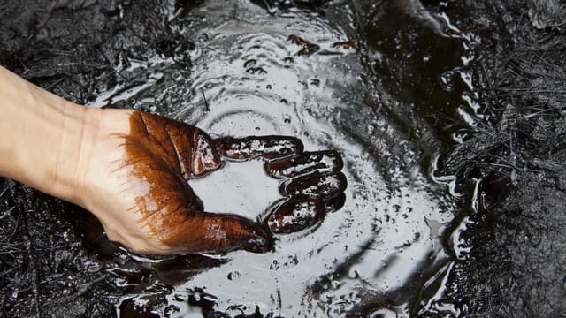 Gejolak Timur Tengah Picu Badai Harga Minyak: Apa Dampaknya untuk Kita?