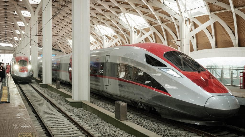 Mimpi Whoosh ke Jawa Timur: Antara Visi Megah dan Realitas Restrukturisasi Keuangan