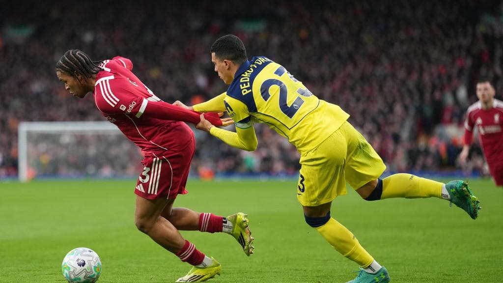 Momen Krusial yang Menghantui Anfield: Analisis Pola Kebobolan Akhir Liverpool di Era Slot