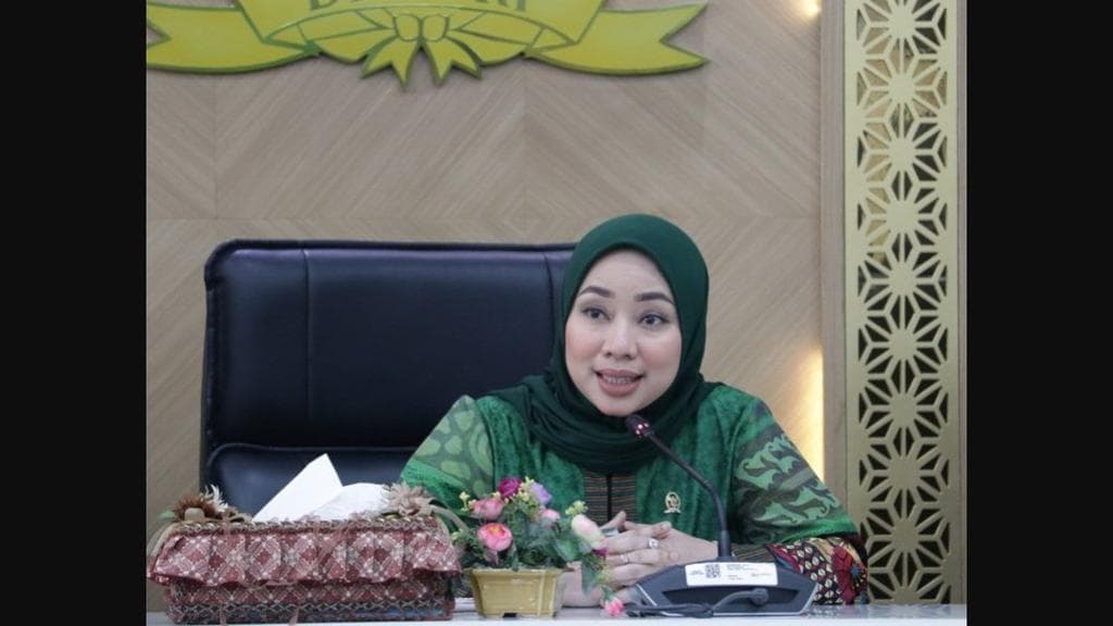 Mengapa WFH Bukan Jawaban Utama untuk Krisis Energi? Analisis Mendalam dari Legislator