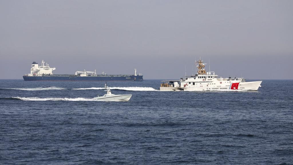 Selat Hormuz Berubah Jadi Pos Pungli? Analisis Dampak 'Tol' Iran USD 2 Juta bagi Pasar Global