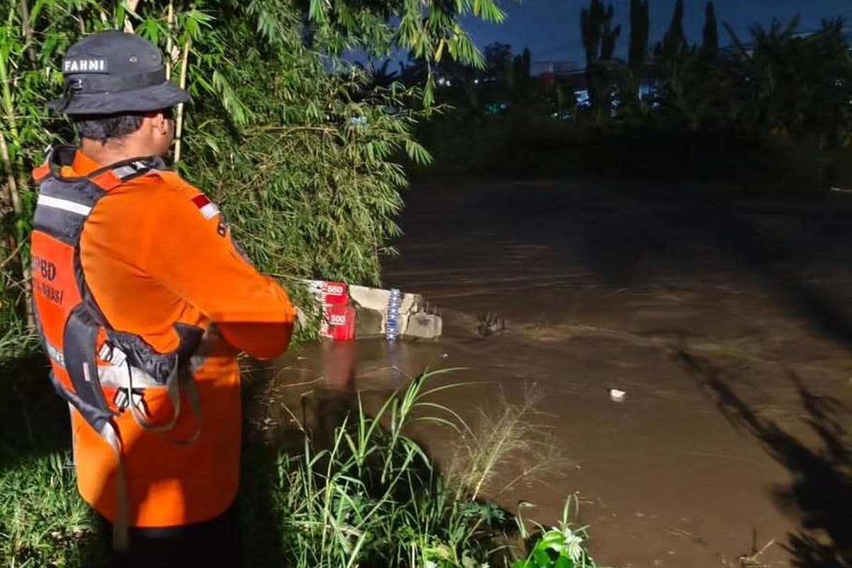 Sirine Kali Bekasi Berbunyi, Kota Bekasi Ditetapkan Siaga 3 Banjir