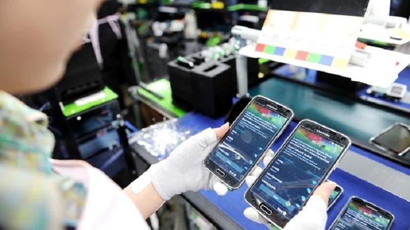 2026: Saat Smartphone Bukan Lagi Sekadar Telepon, Tapi Asisten Digital yang Mengerti Anda