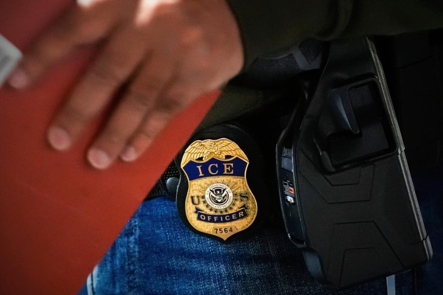 Ketika Warga AS 'Tersandung' Operasi ICE: Kisah Nyata di Balik Kontroversi Penangkapan Imigrasi